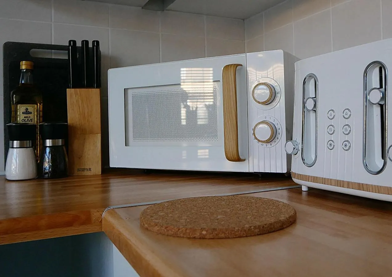 East London House Near Tube With Parking Villa Holiday home